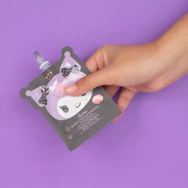Limpiador Facial Refrescante de Carbón y Bambú Kuromi Miniso
