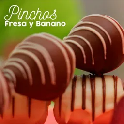 Pincho de Banano y Fresas