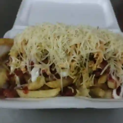 Salchipapa Personal con Queso Paipa