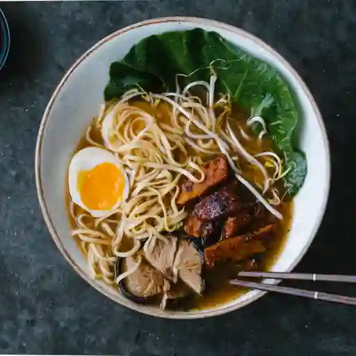 Sopa ramen cantonés