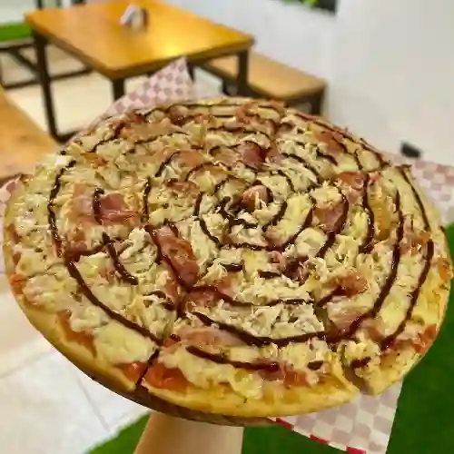 Pizza Pollo Bbq (8 Porciones) 33cm