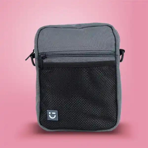 Bolso Crossbody Con Bolsa Frontal de Red Gris Miniso