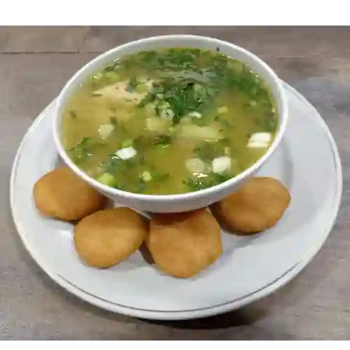 Caldo de Pollo