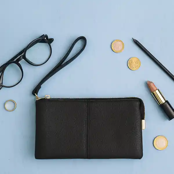 Bolso Multiuso Con Asa de Mano Granulado Serie Negro Miniso