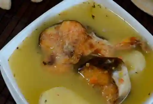 Caldo de Pescado