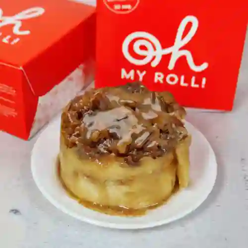 Caramel Pecan Cinnamon Roll