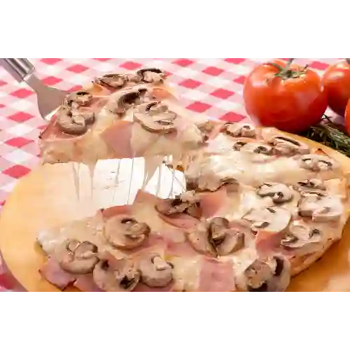 Pizza de Jamón y Champiñones