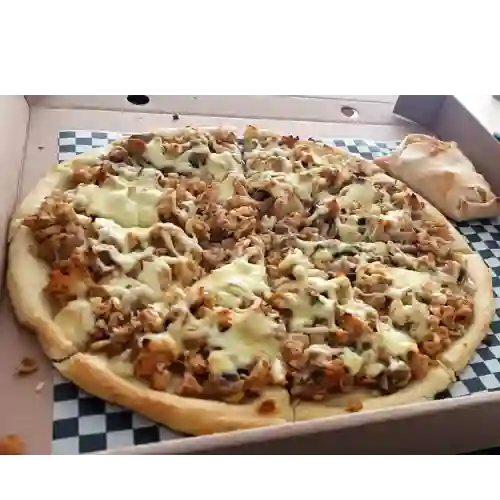 Pizza Mediana Pollo con Champiñones