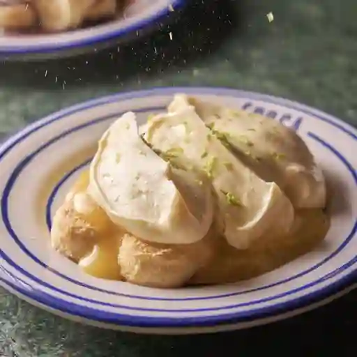 Tiramisú crud de limón