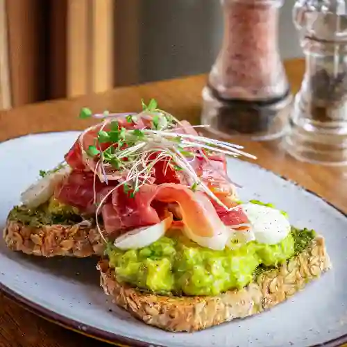 Tostadas Serrano Di Buffala