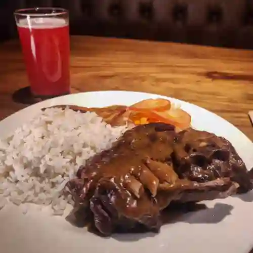 Almuerzo Chivo Ahumado