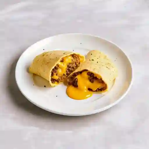 Arepa con Carne y Queso