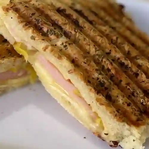 Medio Panini Dulce Salado