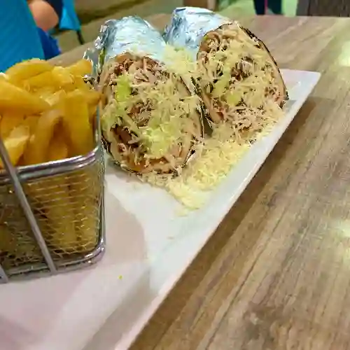 Chuzo Pan de Pollo Ranchero