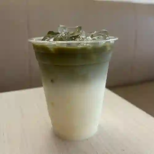 Matcha Iced Latte 14oz