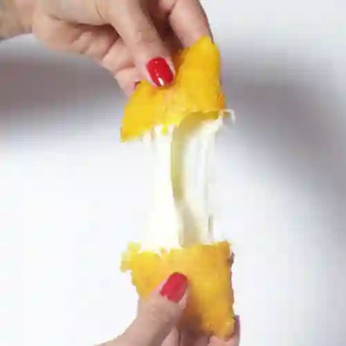 Empanada Extra Queso