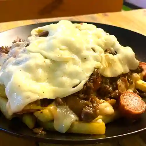 Salchipapa Carne Bbq