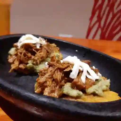 Patacones con Bondiola