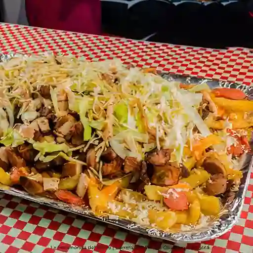 Salchipapa Costeña Super Butifarreña