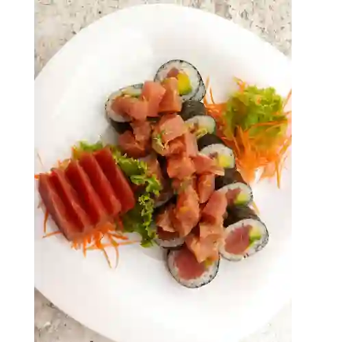 Spicy Tuna Roll + Sashimi Tuna+ Bebida