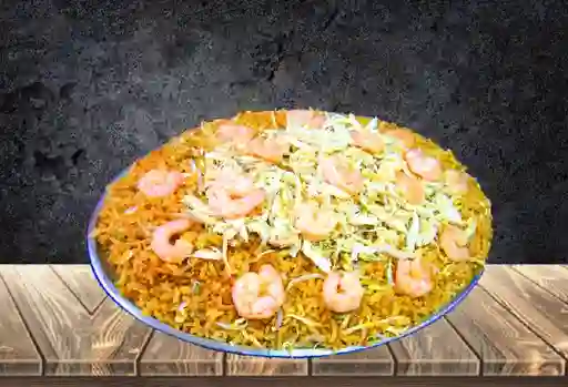 Chow Fan de Camarón y Pollo