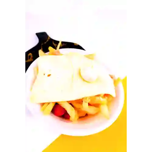 Salchipapas con Doble Queso