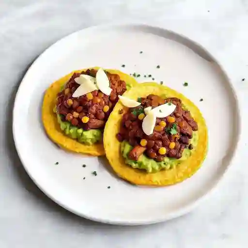 TOSTADAS DE COCHINITA PIBIL