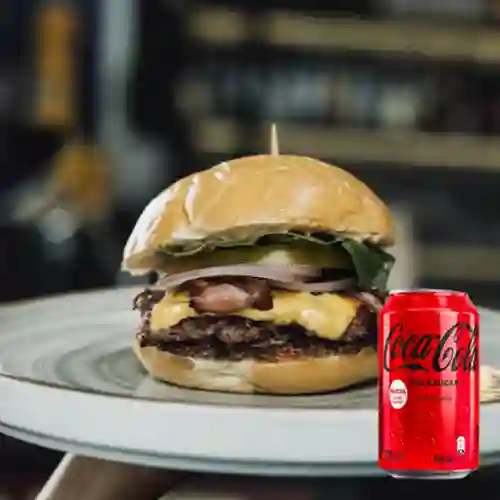 Combo Super Star Burger + Coca Cola Sin Azúcar 330ML