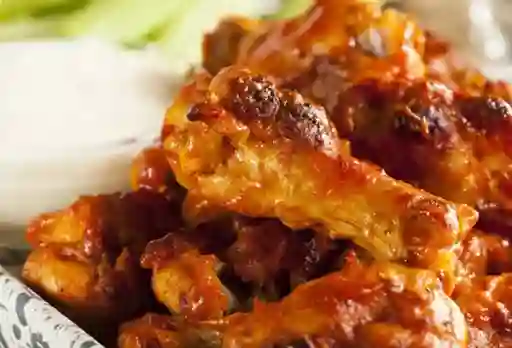 Alitas Fritas y Arepitas