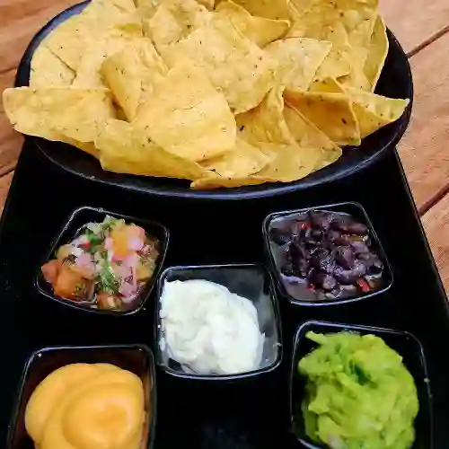 Chipolee Nachos