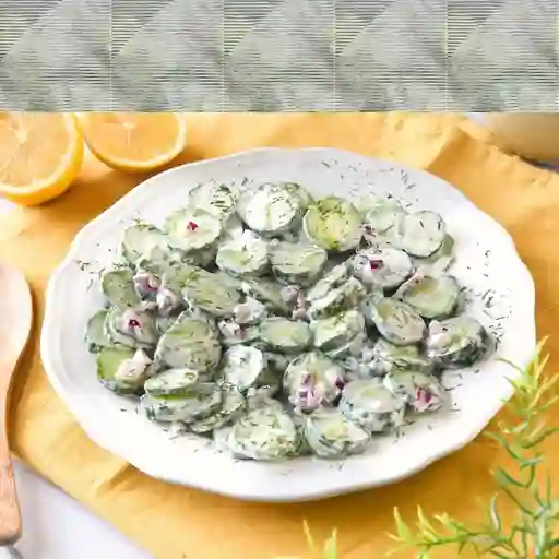 Ensalada de atún y pepino