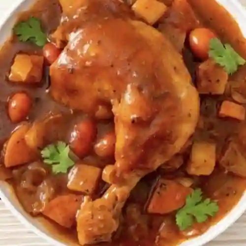 Pollo en Salsa Criolla