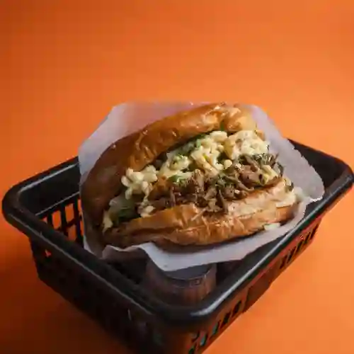 Torta de Birria de Res