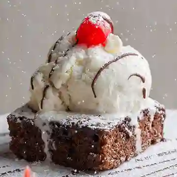Brownie con Helado