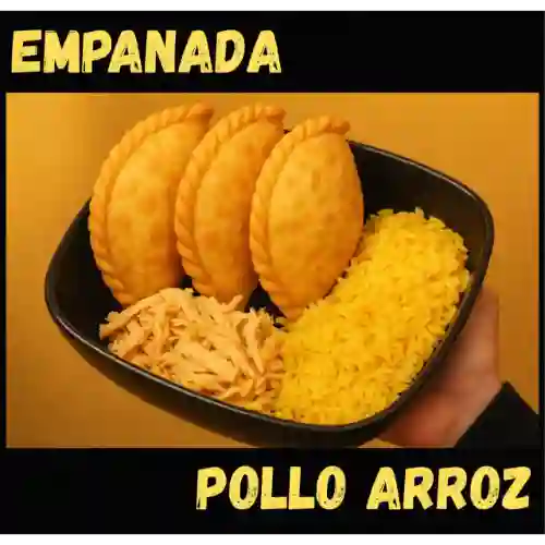 Empanada Pollo con Arroz