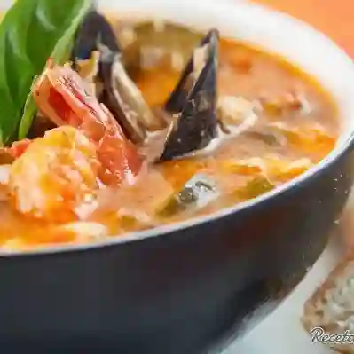 Cazuela de Mariscos Grande