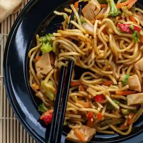 Fideos con Cerdo