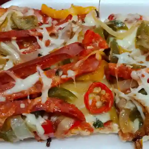 Pizza Calabrese