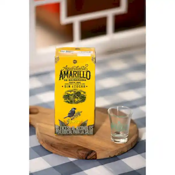 Amarillo de Manzanares Aguardiente sin Azúcar