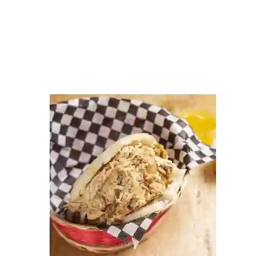 Arepa Rellena de Pollo