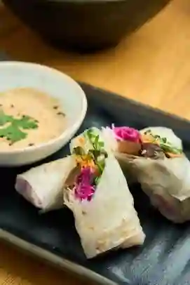 Rollitos Vietnamitas (2 Und)