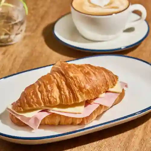 Croissant de Jamón y Queso