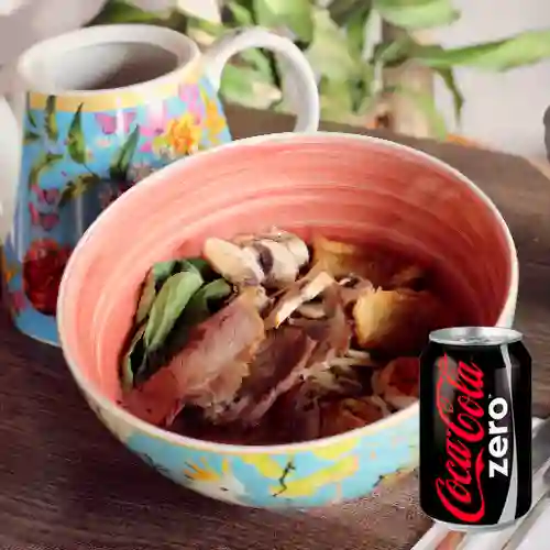 Combo Ramen de Cerdo + Coca Cola Zero 235 ml