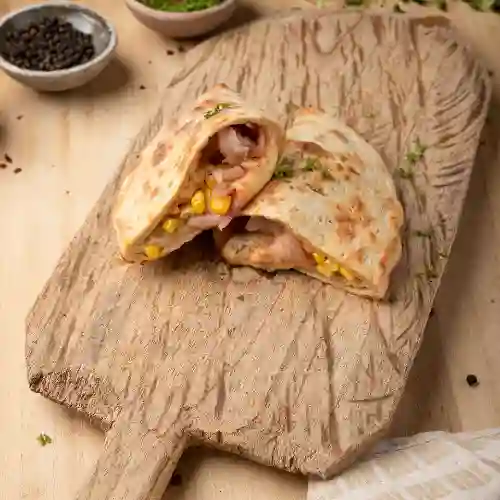 Calzone de Tocineta y Maíz