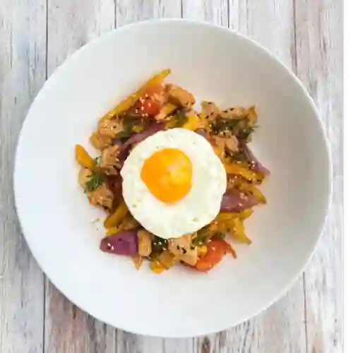 Pollo Saltado