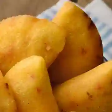 Combo Mega Empanada de Queso y Platano