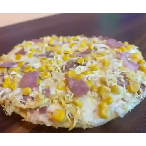 Pizza Pollo Maiz Tocineta