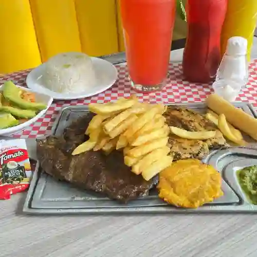 Mixta Dos Carnes