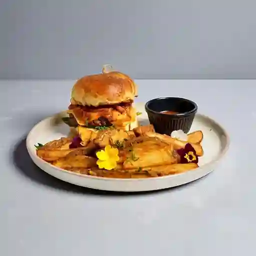 Hamburguesa Sumapaz + Papas