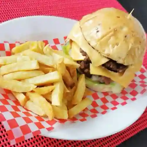 Burgers Doble Carnes + Papas Fritas